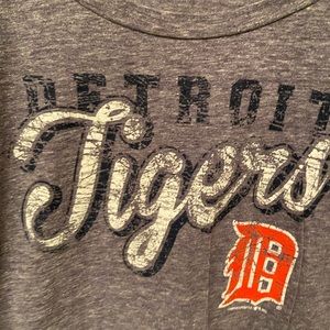 Detroit Tigers short sleeve shirt!